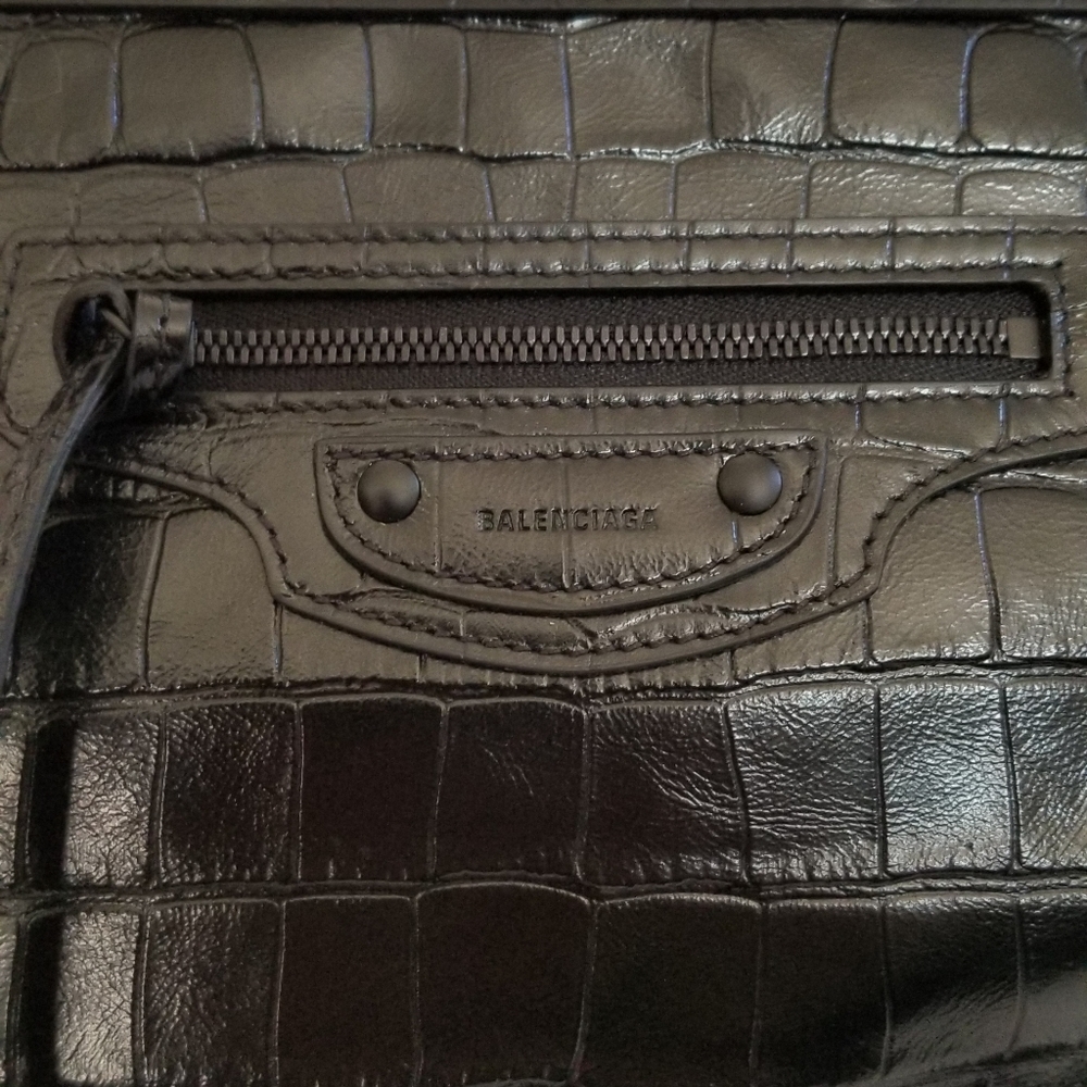 Balenciaga XS Neo Classic Croc-Embossed Leather Hobo Bag Black - Picture 6 of 10